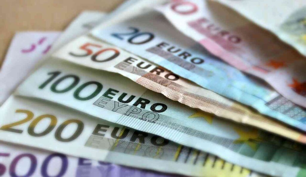 5000 euro sul conto corrente 10 euro truffa